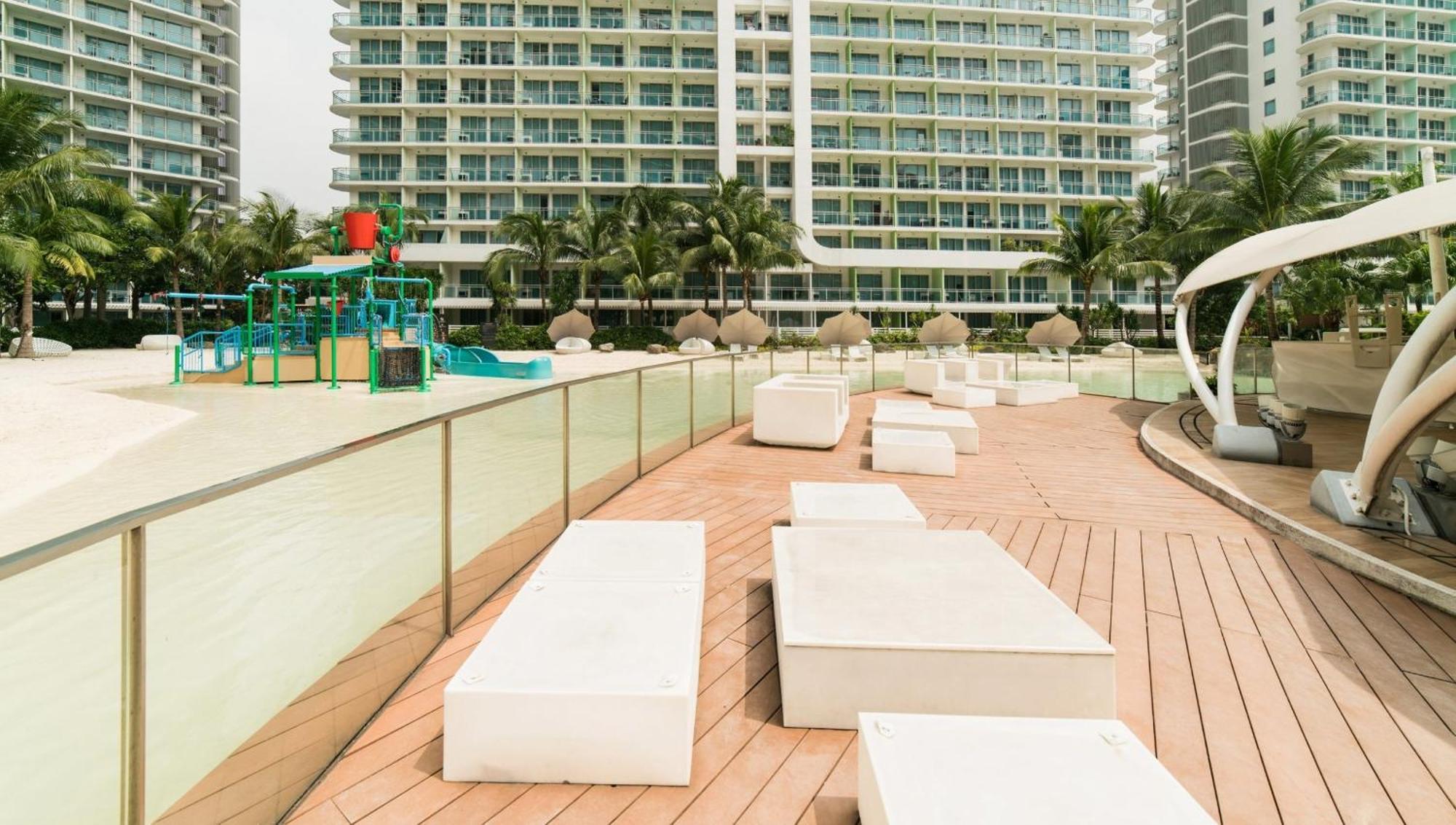 Azure Urban Resort Staycation มะนิลา ภายนอก รูปภาพ